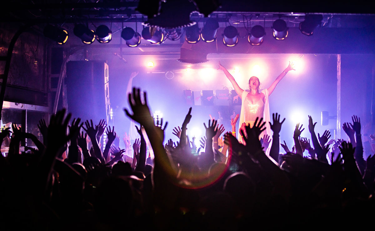 A&R MUSIC BAR AEG Worldwide